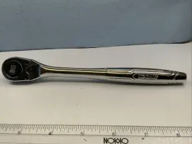 Craftsman Cmmt81697 3/8 Drive 90-tooth Full Polish Handle Ratchet -nwot -china