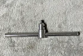Mb-131 Craftsman V Series 3/8 Drive Sliding T-handle Breaker Bar Vintage Usa Mb-131 Craftsman V Series 3/8 Drive Sliding T-handle Breaker Bar Vintage Usa