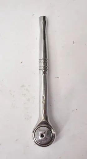 51-100 Duralast Ratchet Wrench 3/8 Inch Drive Quick Release Round Head Chrome