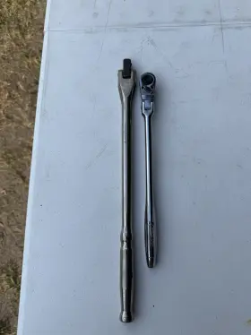 81747 Kobalt 22502 Tools 1/2 Breaker Bar Made In Usa And 3/8 Drive 90 Tooth Flexhead Ratchet