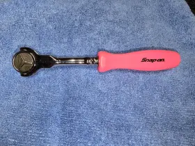 Fhnf72 Snap-on Brand New Rare Limited Snapon 1/4 Inch Drive Pink Hard Handle Swivel Head