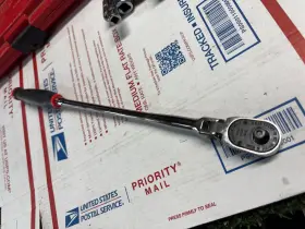 Thrllf72 Snap-on 1/4 Inch Dr X-long Quick Release Flex Head 72 Tooth Sealed Ratchet