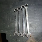 Bonney 23732 Sae 3/8 4PC Combination Wrench Offset Steel Silver Used. Price: $40.00.