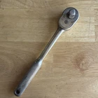 Indestro 7-3/8" Long Ratchet Drive Knurled Handle 6272 Vintage Made Usa Used. Price: $18.95.